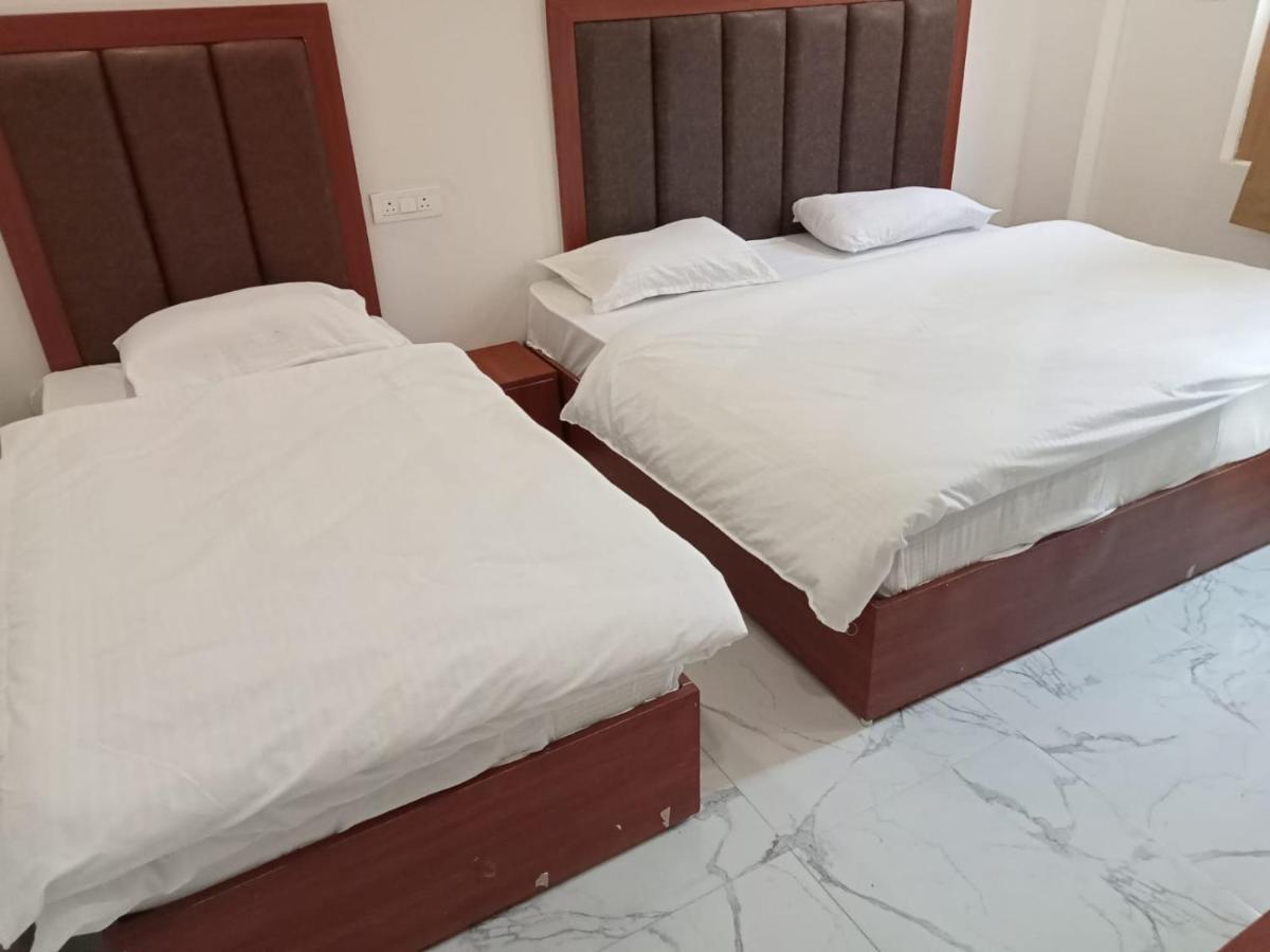Hotel Kaushik Palace Haridwār Extérieur photo