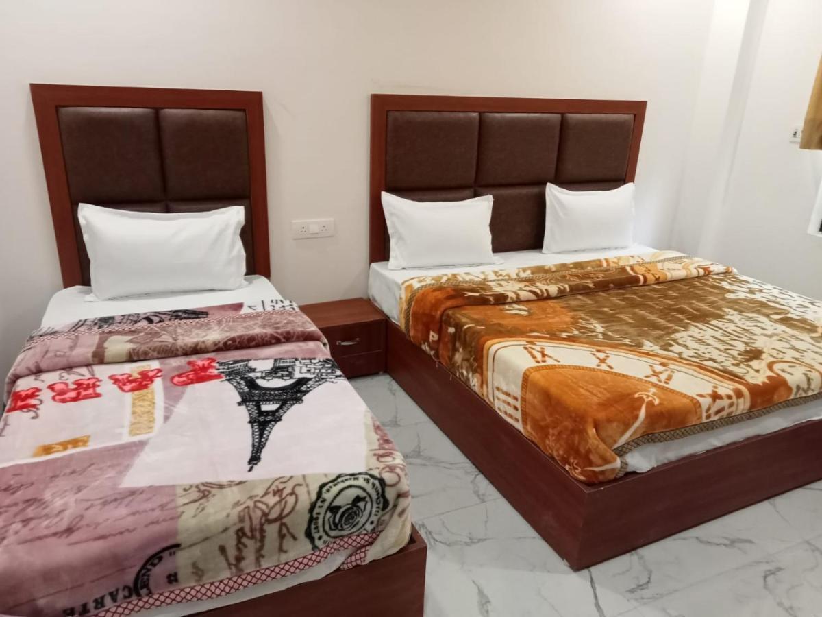 Hotel Kaushik Palace Haridwār Extérieur photo