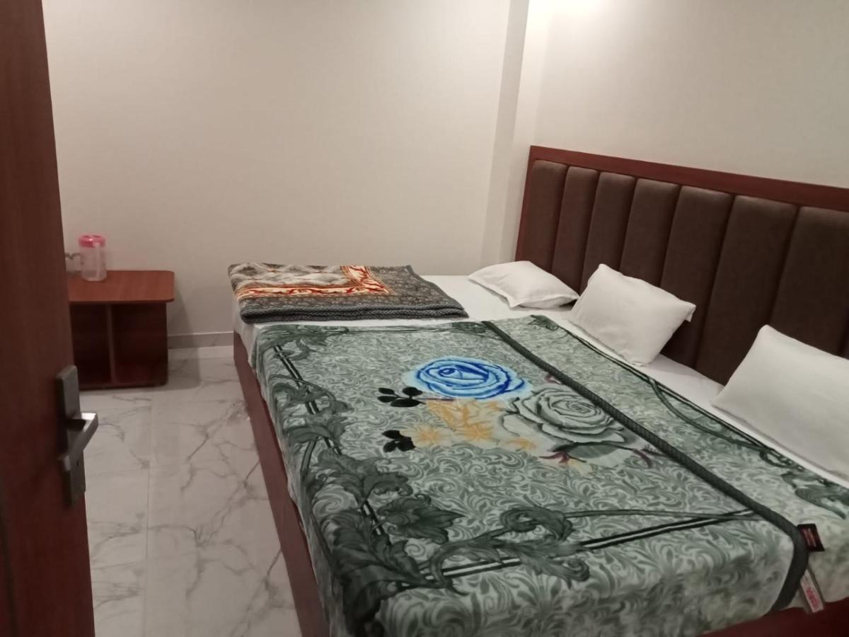 Hotel Kaushik Palace Haridwār Extérieur photo